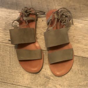 Lucky brand tie sandals